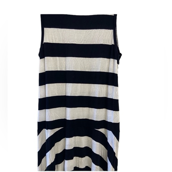 Loft small petite black and white striped sleeveless dress fit & flow dress $39 - Picture 2 of 4